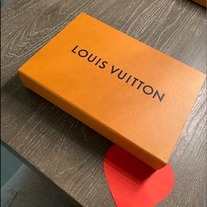 Louis Vuitton magnetic box